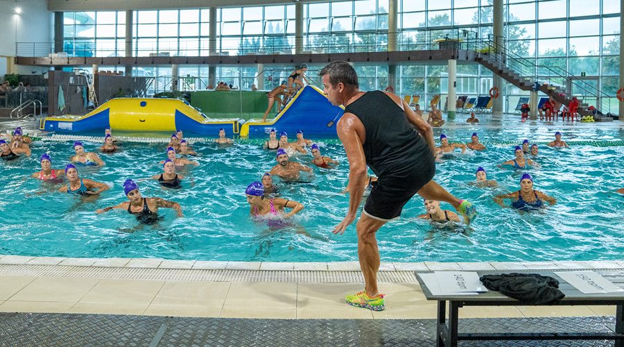 Esercizi in piscina per dimagrire